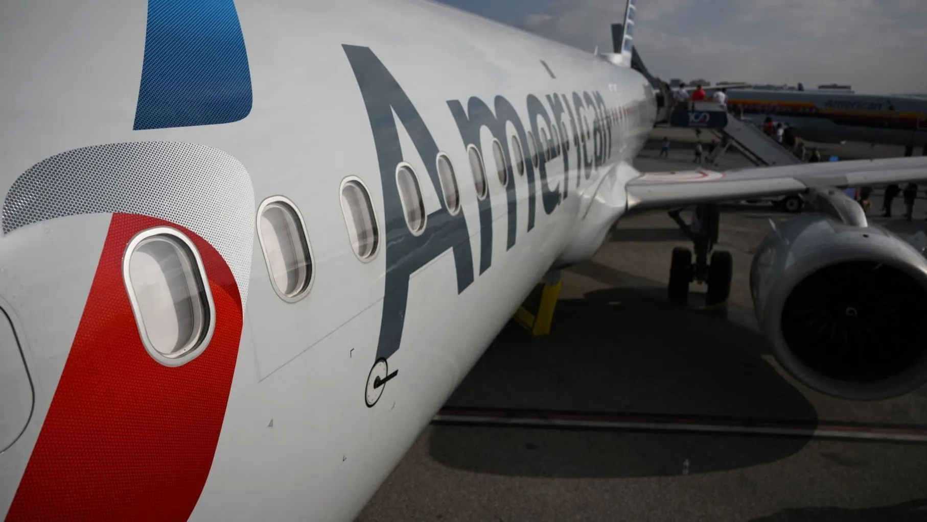 Fuel Costs Ground Profits Despite Record Sales Surge at American Airlines